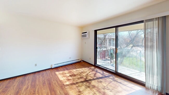 Photo - 1611 S 115th Court Apartamentos