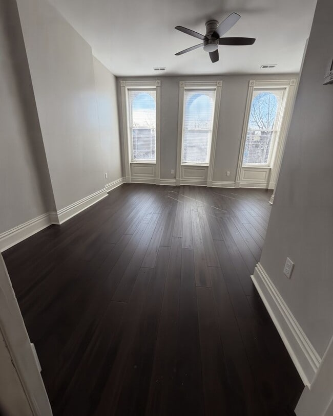 Building Photo - 4397 Unit 4397A