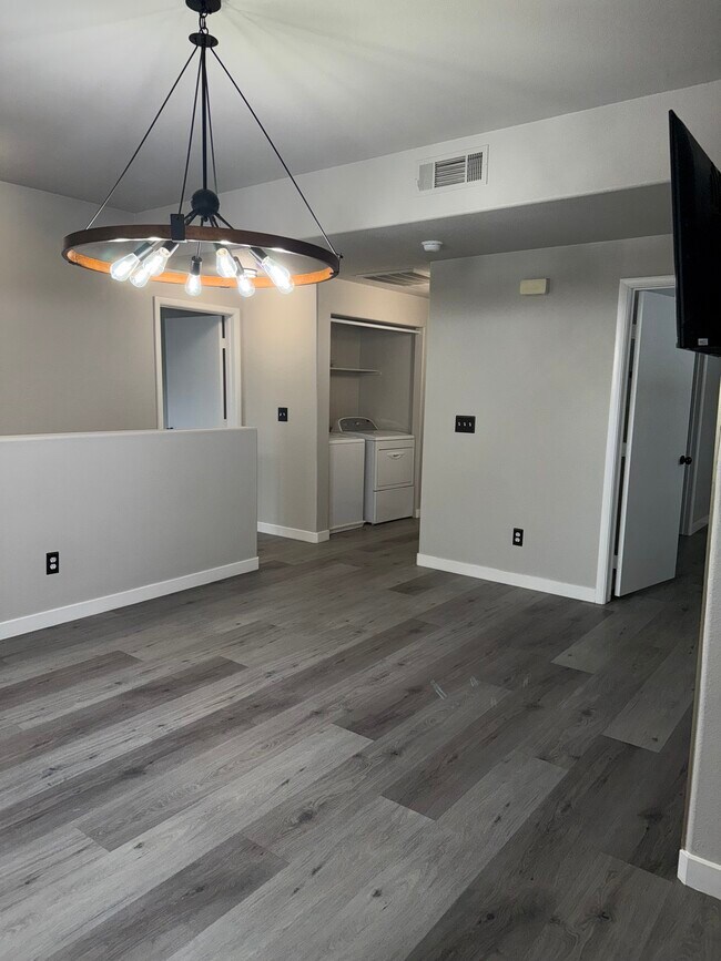 Photo - 9050 W Warm Springs Rd Unidad 2169