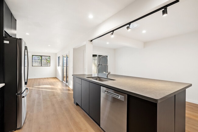 Photo - 152 Cuesta Dr