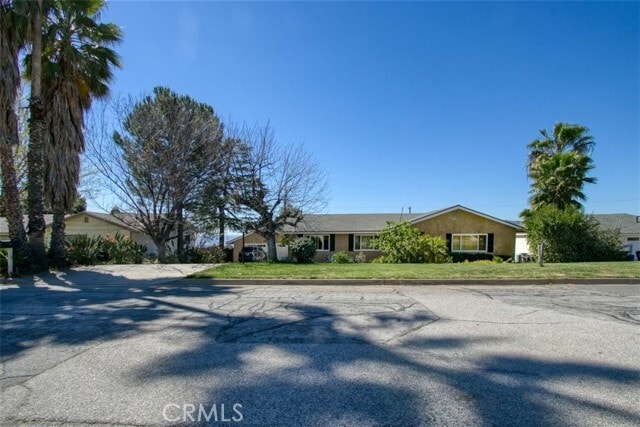 Building Photo - 11758 Grant Dr