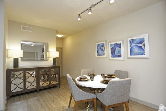 2BR,2BA - 1038SF - DINING AREA