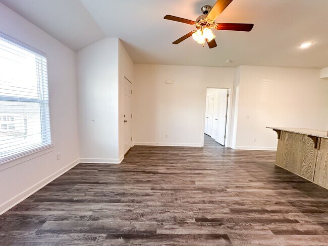 Photo - 325 Brook Ct Unidad 325 Westbrook Ct 1