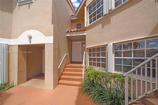 Building Photo - 14305 SW 57th Ln Rental