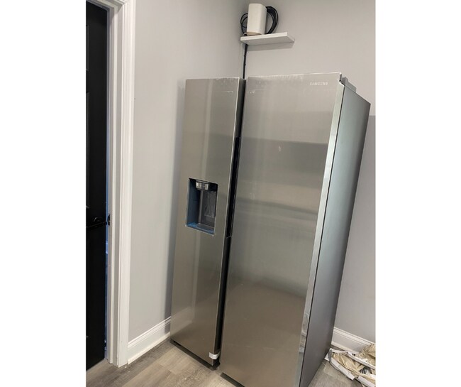 Photo - 4310 Ridgewood Ave Unit E Available W/Bath $900