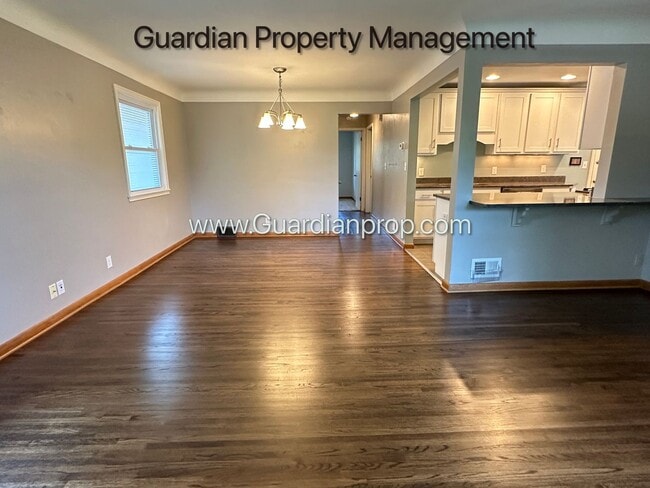 Photo - Linden Hills Main Upper Level  Duplex, Fenced Yard, 1 Car Garage, Dishwasher, Storage, Laundry