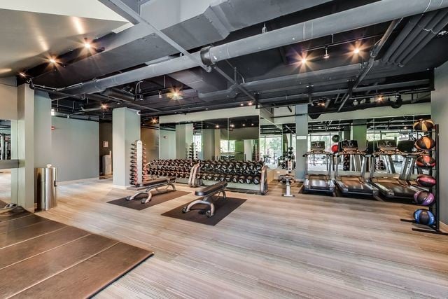 Building Photo - 201 N Westshore Dr Unit 08