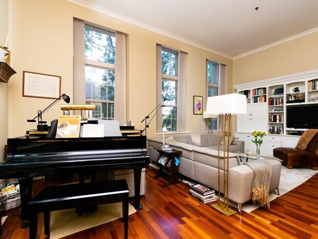 Photo - 30 Monument Sq Unidad 209