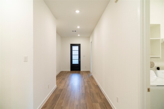 Photo - 31026 Sun Vly Dr