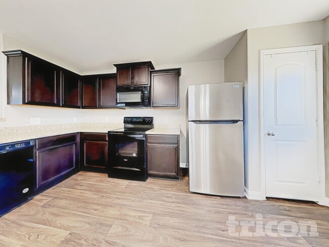 Photo - 1404 Breanna Ln