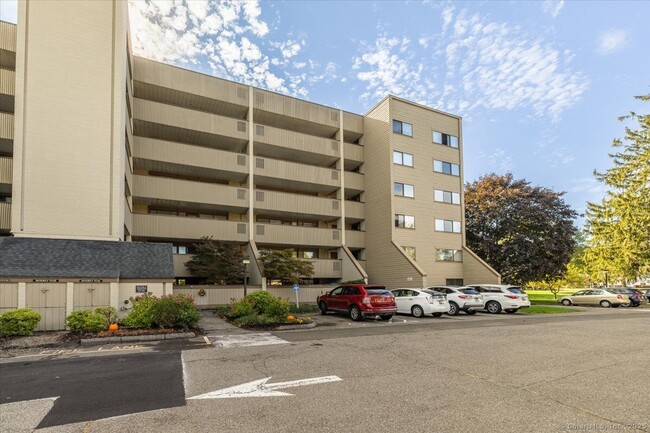 Photo - 85 Viscount Dr Unidad A46