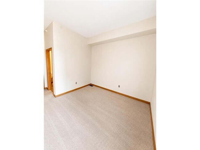 539 Pacific Ave SW Unit student