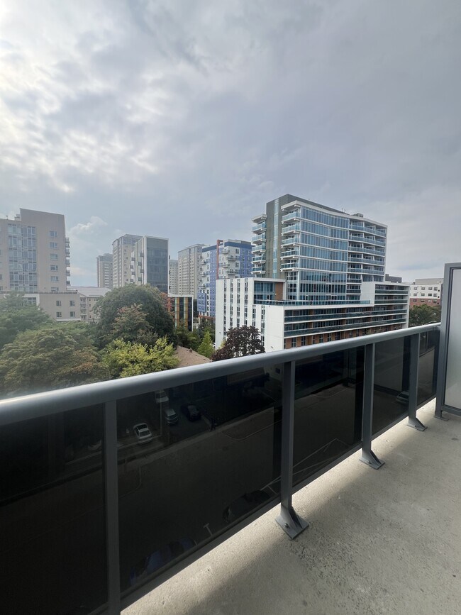 Photo - 258A-258A Sunview St