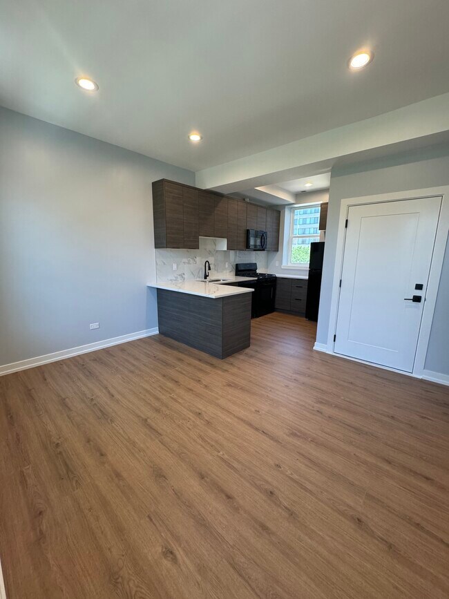 Photo - 4901 N Kenmore Ave Unit 2