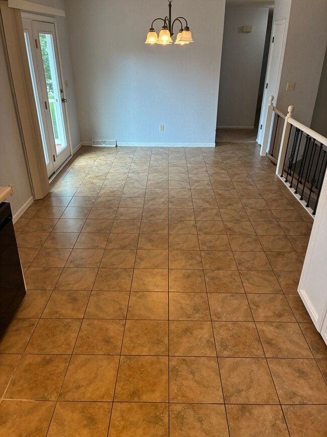 Photo - 1823 Cedar Ridge Rd