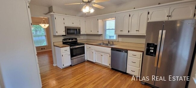 Photo - 2700 NE 69th St