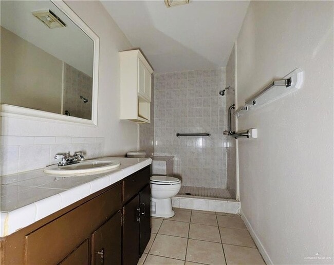 Photo - 1811 Perkins Ave Unit 1