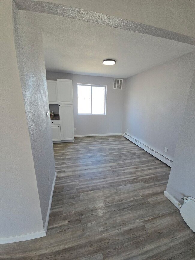 Photo - 2 Bed 1 Bath Apartment Unit A