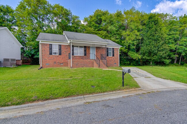 Photo - 1904 Blair Khazan Dr