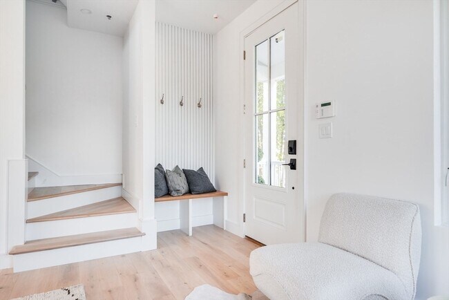 Photo - 15-17-17 Jewett Pl