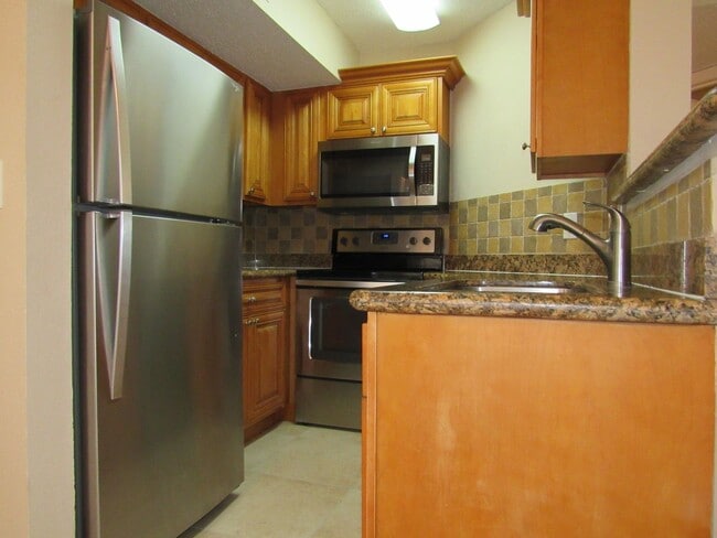 Photo - 12601 Equestrian Cir Unidad 12601 Equestrian Circle, 1104