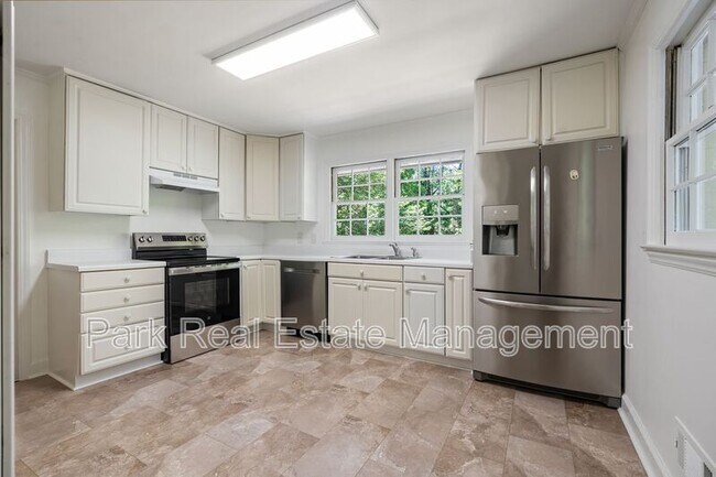 Photo - 1209 Roosevelt Dr