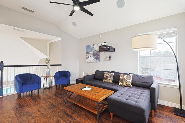 Photo - 3205 Vinson Ct Unit ID1056382P