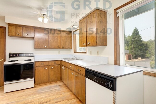 Photo - 3 Bedroom Ranch in Milwaukie