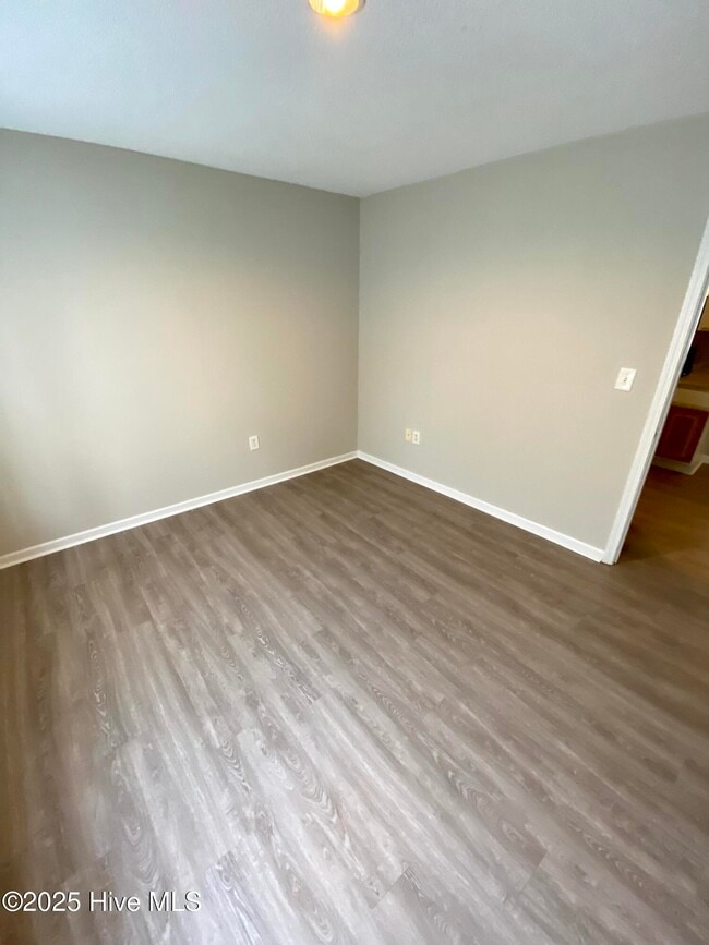 Photo - 3001 MacGregor Downs Rd Unit 102