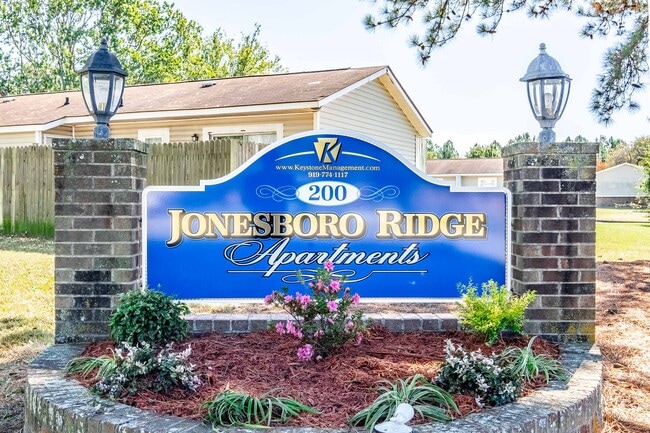 Jonesboro Ridge Apartments - Jonesboro Ridge Apartments