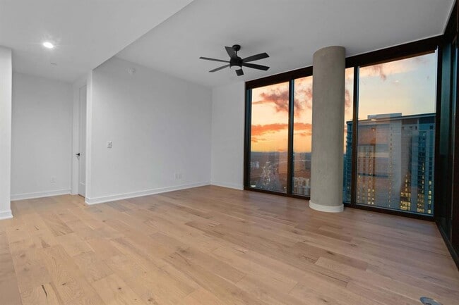 Photo - 84 East Ave Unit 3809