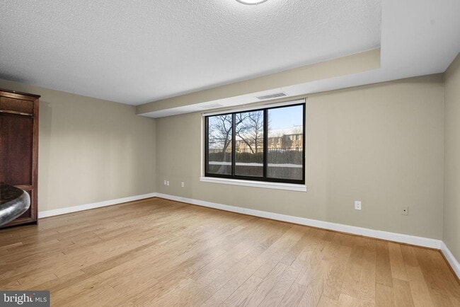 Photo - 3101 New Mexico Ave NW Unidad 205