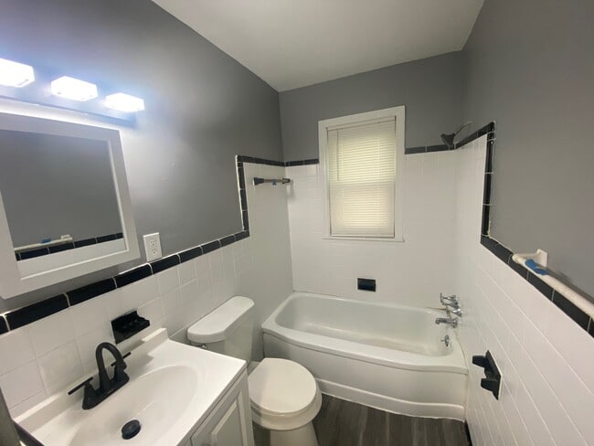 Photo - ROSEMOUNT 8850