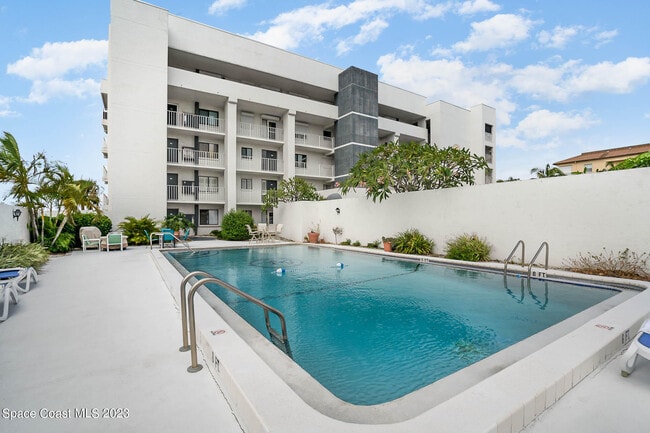 Building Photo - 190 Seminole Ln Unit 105