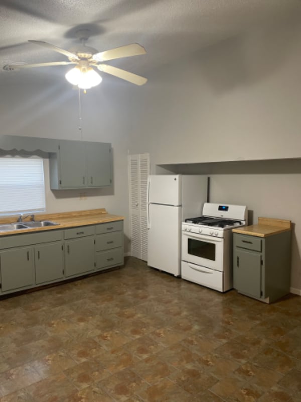 165 Midway Dr Unit D