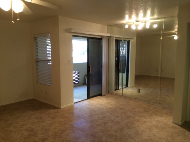 Photo - 1101 S Sycamore Unit 208