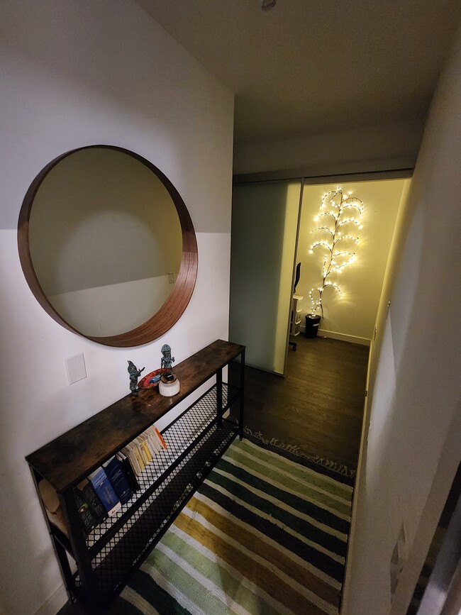 Photo - 2A Church St Unit 910