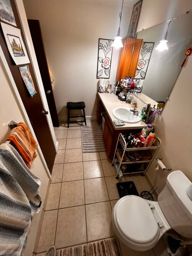 Photo - 1 Brattle Dr Unit 1