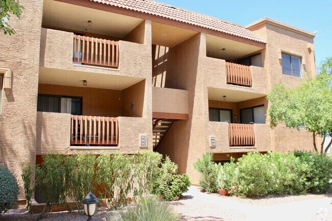 Building Photo - 3031 N Civic Center Plaza Unit 141 Rental