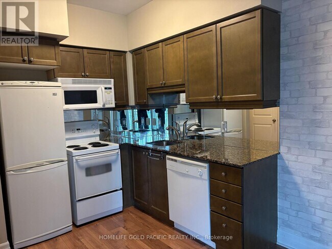 Photo - 58 Marine Parade Dr Unité 329