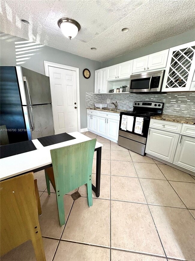 Photo - 5726 SW 20th St