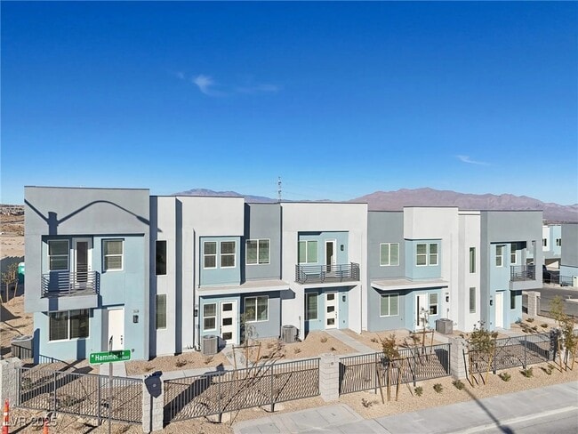 Building Photo - 10511 Blossoming Hls Wy Rental