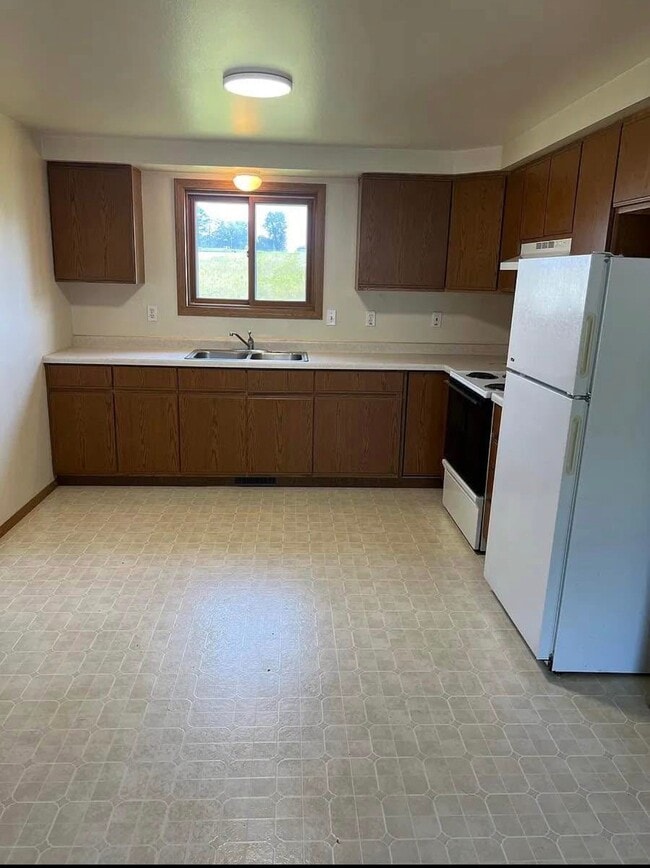 Photo - 610 N Steven Ave