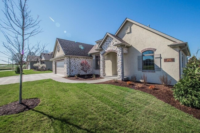 Photo - 1923 Lasso Cir
