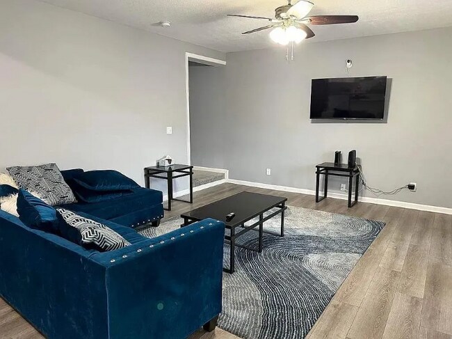 Photo - 926 S Coy St