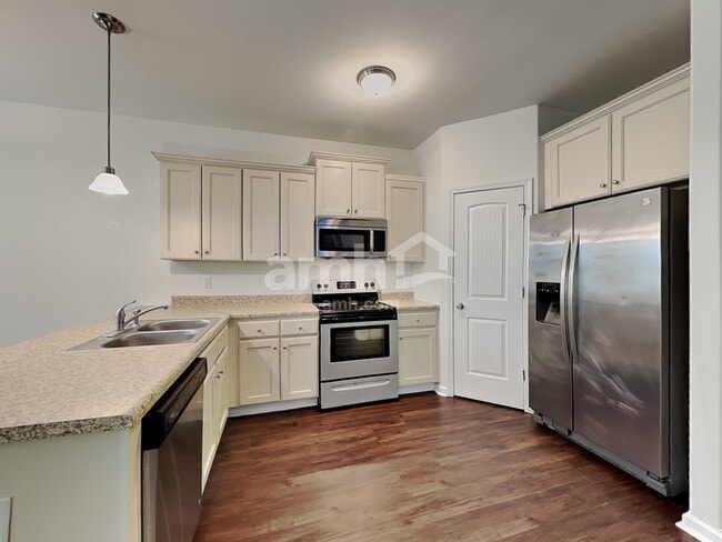 Photo - 108 Citrine Ct