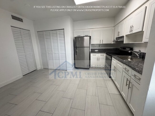 Photo - 3720 SW 59 Ave