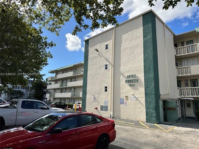 Photo - 1333 E Hallandale Beach Blvd Unit 104