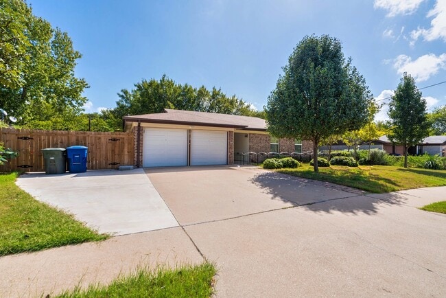 Photo - Welcome home to your perfect paradise in a quiet neighborhood.