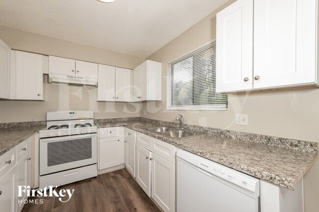 Photo - 6249 Creekford Ln